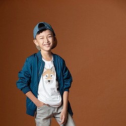 小狼刺繡兒童短袖上衣 Wolf Cub Embroidered Kids T-Shirt 第1張的照片