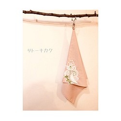 ☆木綿のハンカチーフ×刺繍モチーフ☆(ピンク:ピンク、グリーン) 【送料無料】 1枚目の画像