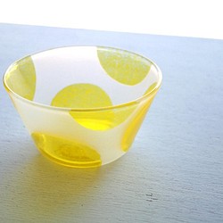 ご予約です。黄色水玉の鉢　 1枚目の画像