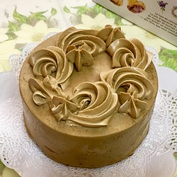 ４号サイズ コーヒー味バタークリームの伝統菓子 ガトー・モカ 1枚目の画像