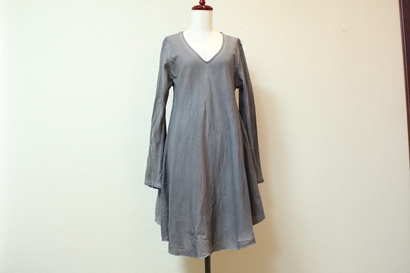 瑪瑙棉染色棉質連衣裙 第1張的照片