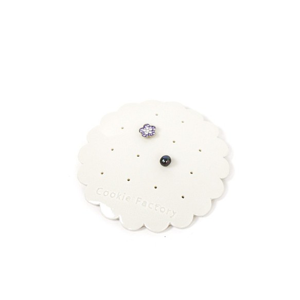 手工白瓷耳環展示架 陶瓷耳環架 純白瓷 Flower花朵造型 一只餅乾 第1張的照片