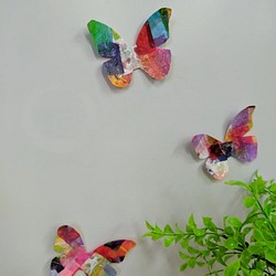 蝶々のウォールステッカー(和風柄） 1枚目の画像