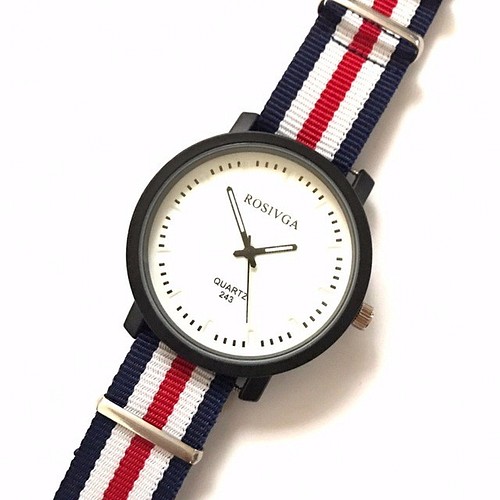 Natoタイプベルト フリーサイズ 腕時計 レディース シンプル ギフト 人気 プレゼント 時計 おしゃれ 安い かわい 腕時計 Swytime 通販 Creema クリーマ ハンドメイド 手作り クラフト作品の販売サイト