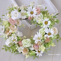 Mさまオーダー：白いバラとマーガレット　コットンリボンをそえて：wreath 1枚目の画像