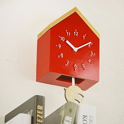 Rovine- 小木屋 靜音 搖擺 時鐘 掛鐘(紅) 第1張的照片