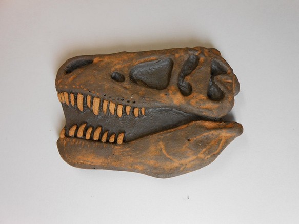 陶製恐竜マグネット・T-rex（モデル:AMNH-5027）茶色 1枚目の画像