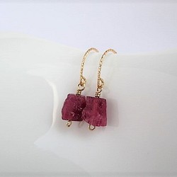 rough pinkstone 14Kgf pierced earrings 第1張的照片