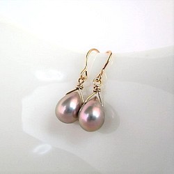 egg of pearl 14Kgf pierced earrings 第1張的照片
