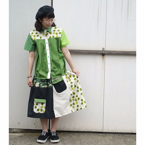 緑の替えデザイン　　ドット×迷彩スカート　レディース ファッション　 1枚目の画像