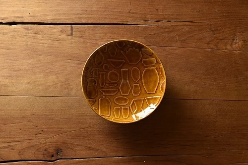 カフェタイムにおすすめ　器のレリーフパターンが可愛い　益子焼マルチプレート（茶） 1枚目の画像