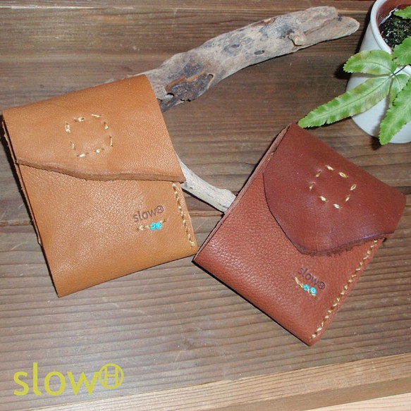 slowH」レザーウォレット『Half Wallet』CAMEL〈スロウエイチ、本革