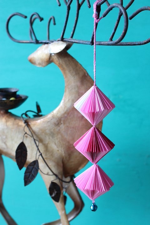 折り紙アート～つるし飾り（２）　ピンク　　送料無料。 1枚目の画像