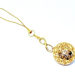 フラワーオブライフ 球状（籠目）・メビウスの輪　ストラップ（金色）（生命の花/神聖幾何学） 1枚目の画像