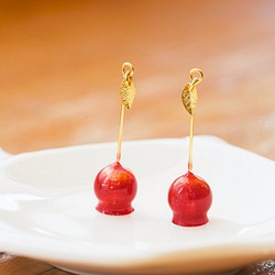 りんご飴のイヤリング●japanese red―紅飴 1枚目の画像