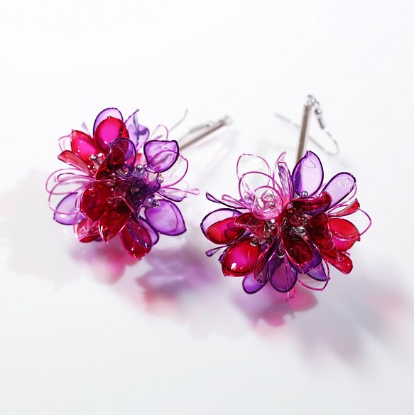 Hanakin花金 花球 透明系紫紅 手作飾品耳環 （一對） 第1張的照片