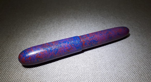 香港のペンの友人はセーラーの堅いゴム製大きい魚雷のニスをかけられたペンをカスタマイズしました 1枚目の画像