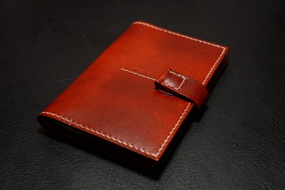 【TL】紅色真皮護照套，輕薄，可放兩張卡片，也可夾機票│專屬製作──免費打印 第1張的照片