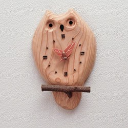 フクロウの掛時計 1枚目の画像