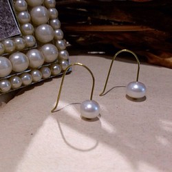 單顆天然珍珠耳環 第1張的照片