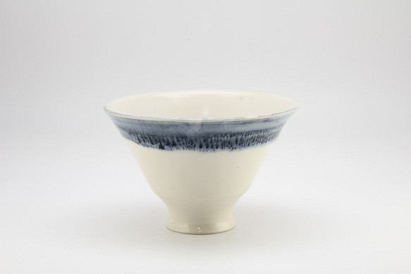 靜落系列-白釉藍彩滴晶茶杯  茶杯 杯子 陶瓷杯 茶席 手工 茶道具 第1張的照片