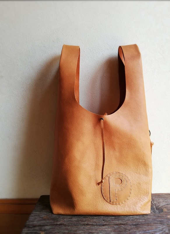 leather my bag Ｌ　キャメル　ピッグスキンレザー 1枚目の画像