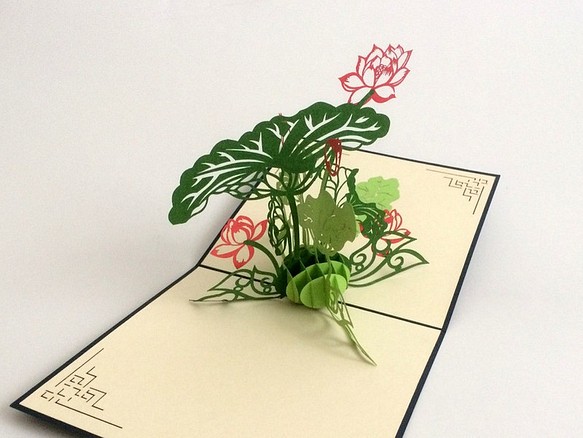 ポップアップカード　手作り切り紙 立体カード　ハス花　蓮 1枚目の画像