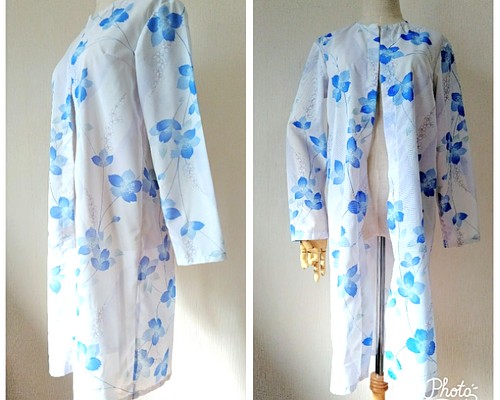 着物リメイク　透け感のある夏着物のロングカーディガン　白地×ブルー花柄