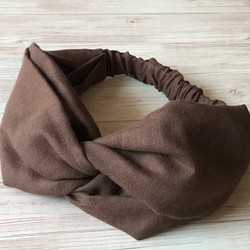 巧克力棕色十字頭巾（雙層紗布） 第1張的照片