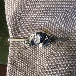 銀色 925 狗圖案獨特的領帶別針領帶桿狗領帶別針 第1張的照片