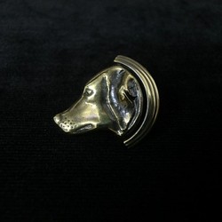イヌのラペルピン　真鍮製　イヌのピンバッジ　ピンズ　ブローチ　 1枚目の画像