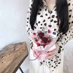 floraflower母親節系列花束(大紅)/乾燥玫瑰/求婚花束 第1張的照片