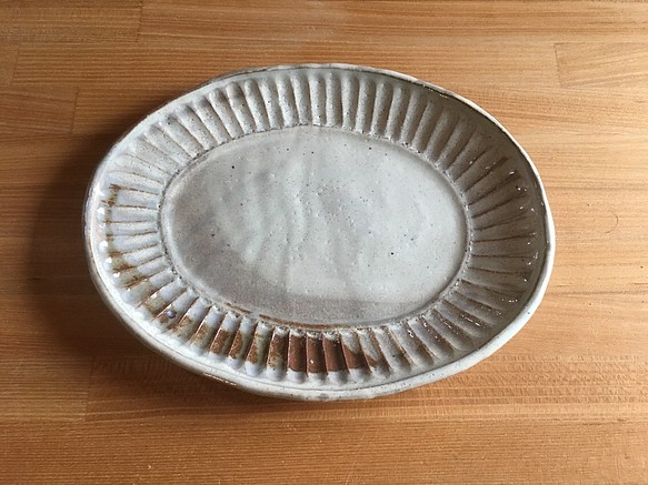 粉引 しのぎ手 楕円 パン皿 1枚目の画像