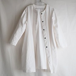 100% 棉繭大衣（自由/白色） 第1張的照片
