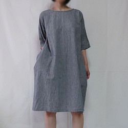 亞麻和棉質落袋洋裝（自由/淺藍色圖案） 第1張的照片