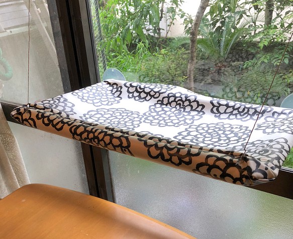 猫 窓用ハンモック カバー 吸盤 ベッド 1枚目の画像