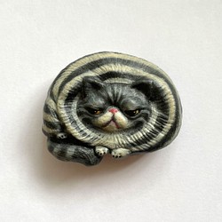 立体ブローチ(丸い猫) 1枚目の画像