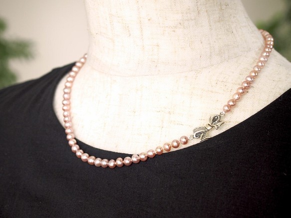 クラシックピンク淡水真珠ネックレス 1枚目の画像