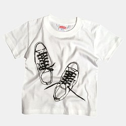 キッズ 110cm/130cm スニーカープリント ユニセックス 男女兼用 Tシャツ [4423-KIDS] 1枚目の画像