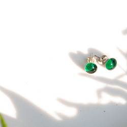 透明綠琉璃耳環 第1張的照片