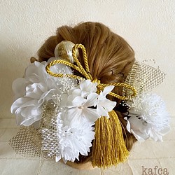 ♡和装シリーズ10 成人式 髪飾り 結婚式　成人式 かすみ草タッセル フラワーヘッドドレス 1枚目の画像
