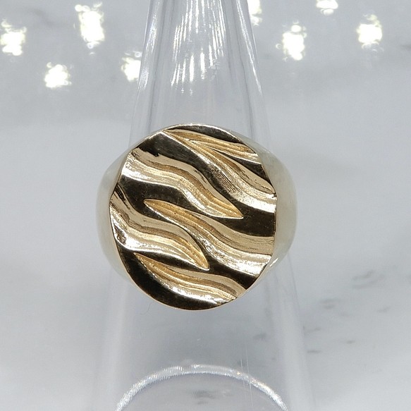 Zebra Pattern Stamp Ring Gold