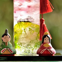 雛人形と桜のハーバリウムアート「城桜」B 1枚目の画像