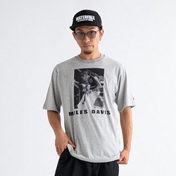 MILES DAVIS」ver.8 ジャズTシャツ（写真家・内山繁氏コラボ）杢グレー Sサイズ WATERFALL Tシャツ WATERFALL  通販｜Creema(クリーマ) 11714579