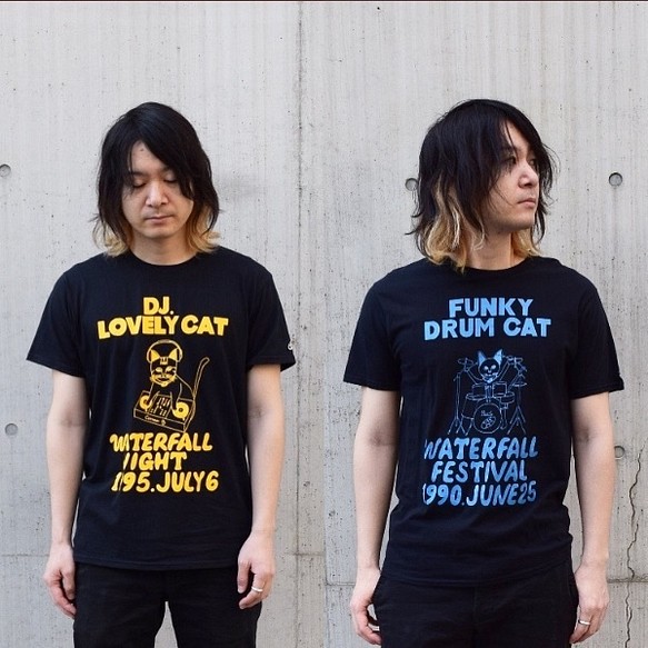 【夏の福袋（creema限定）】猫ツアーTシャツ2枚（サイズ各お選び頂けます。S、M、L）　WATERFALLオリジナル 1枚目の画像
