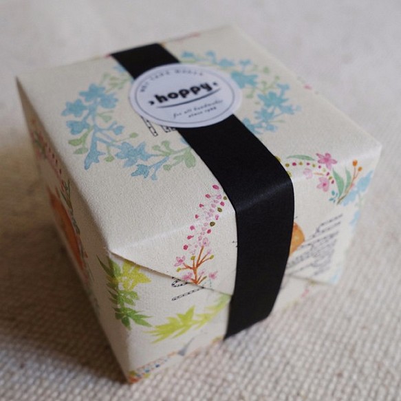 【hoppy】Mini Box-Wreath1 花圈貓白紙膠帶 / GTIN : 4713077970874 第1張的照片