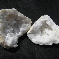 ジオード　晶洞　モロッコ産　約895g [ZO02] 1枚目の画像