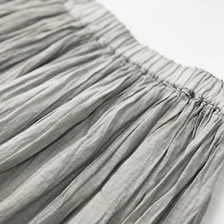 ベンガラ染めのギャザースカート *light gray* 1枚目の画像