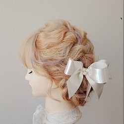 新作  ♡ サテンリボン ♡ ヘッドドレス 髪飾り 成人式 結婚式 ブライダル ヘアアクセサリー 1枚目の画像
