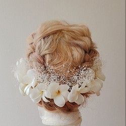 新作 プルメリア ヘッドドレス  髪飾り ヘアアクセ 成人式 結婚式 ハワイ ブライダル 髪飾 1枚目の画像